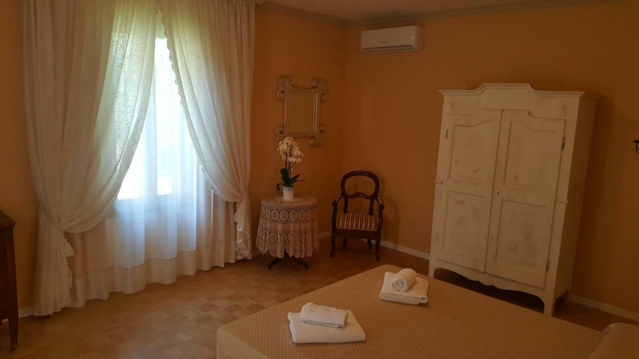 B&B Villa Fiorini Moniga del Garda Екстериор снимка