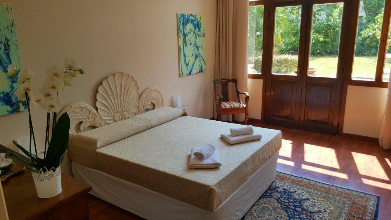 B&B Villa Fiorini Moniga del Garda Екстериор снимка
